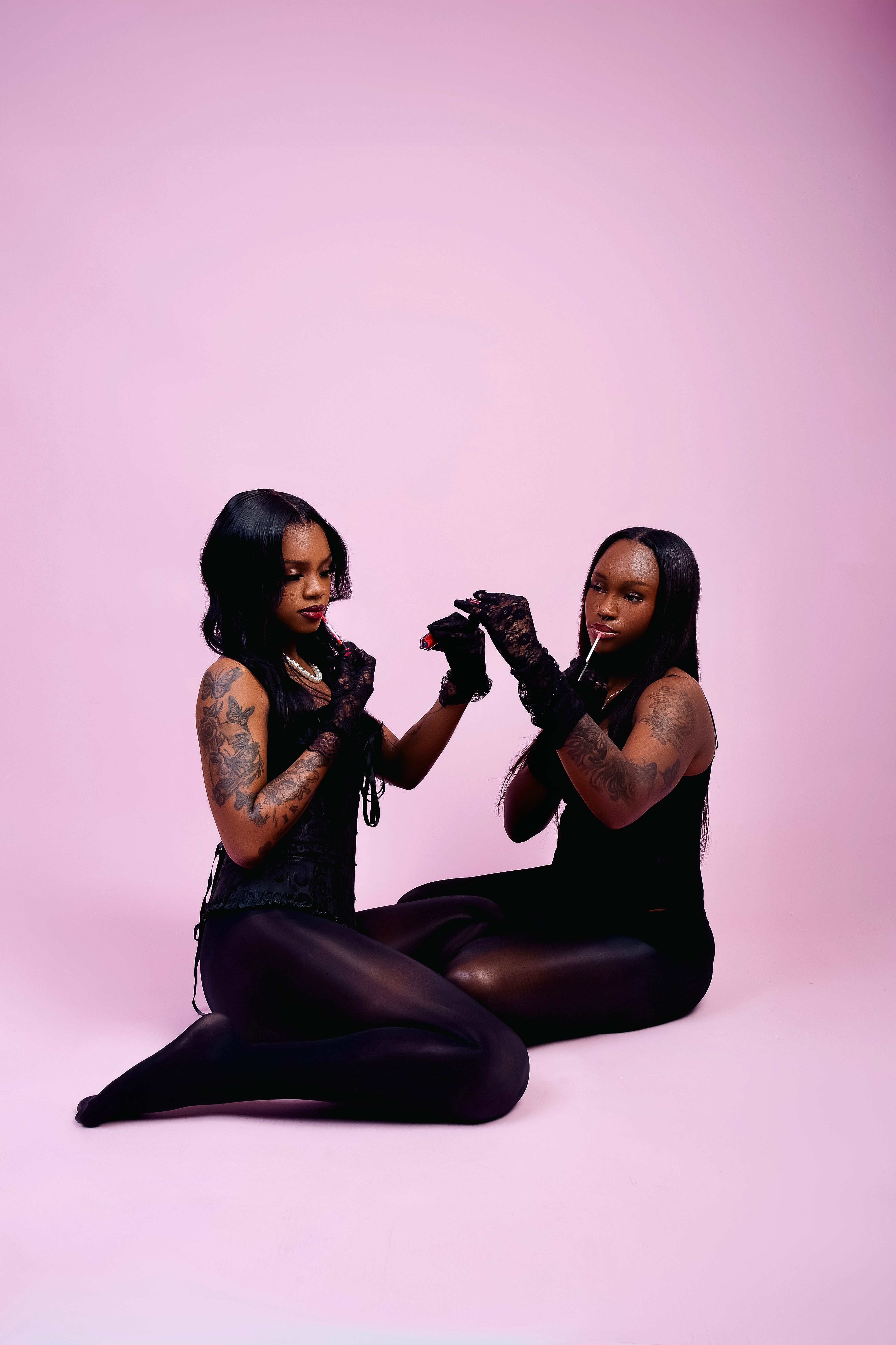 THEE PERFECT POUT COMBO 1 GLOSS + 1 LINER DEAL